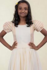 Premium Handloom Kerala Kasavu Girl's Skirt & Top - Light Pink - Image 3